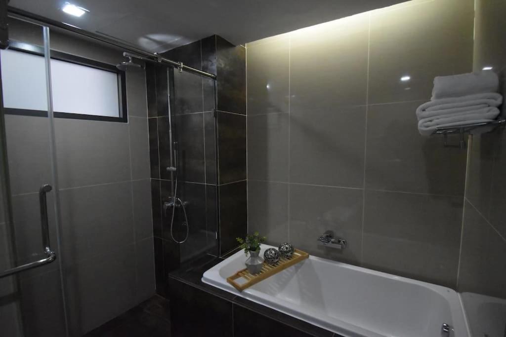 Appartement Qube Suites Sukhumvit46 Superior 2 Bedroom 206 *