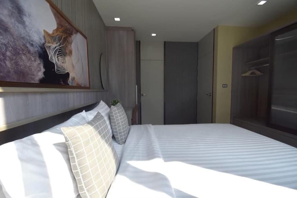 Qube Suites Sukhumvit46 Superior 2 Bedroom 206 Appartement Bangkok